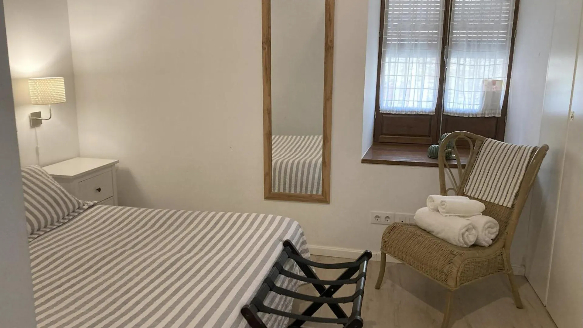 Apartamento Sacramento Muy Cerca De La Catedral Toledo 0*,